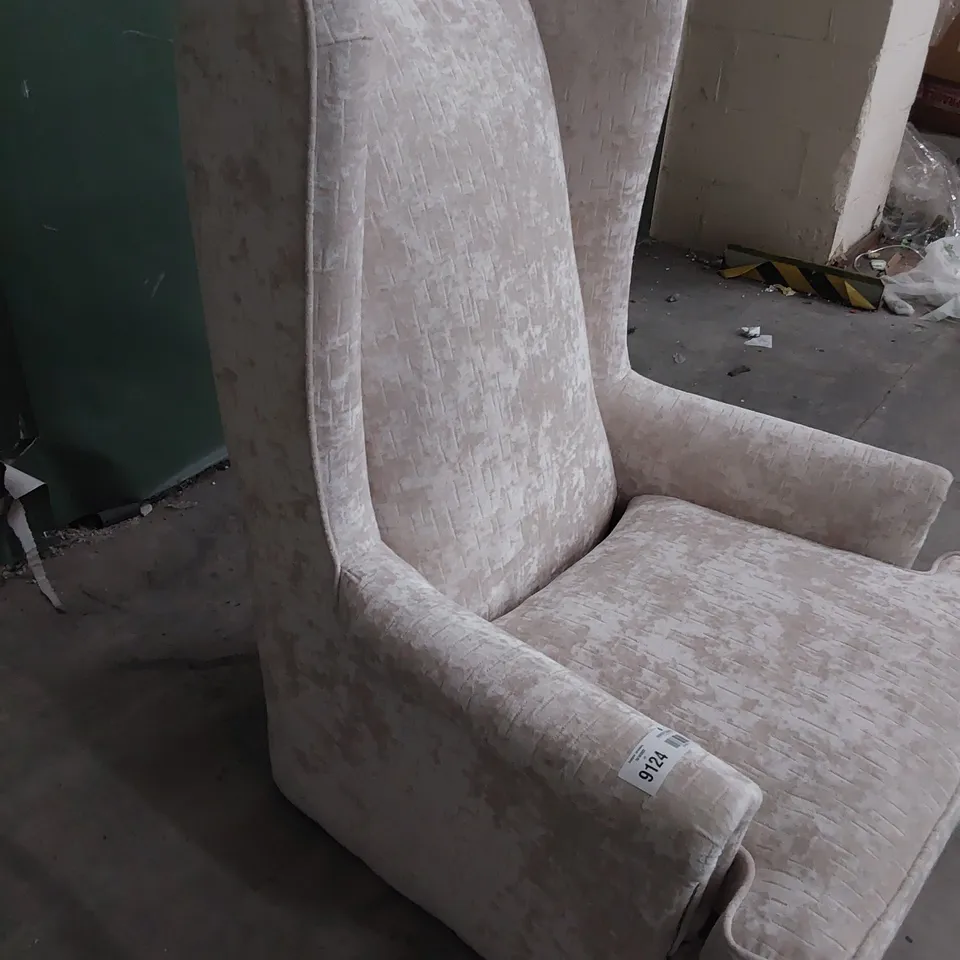 DESIGNER HIGH BACKED WINGED EASY CHAIR SILVER FABRIC WITH STUDDED DETAIL 