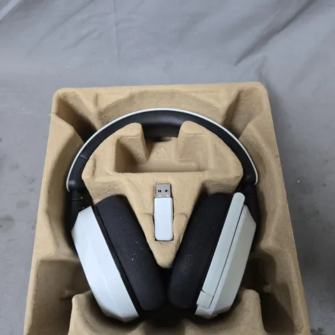 TURTLE BEACH STEALTH 600 GEN3 XBOX MULTIPLATFORM WIRELESS GAMING HEADSET - WHITE