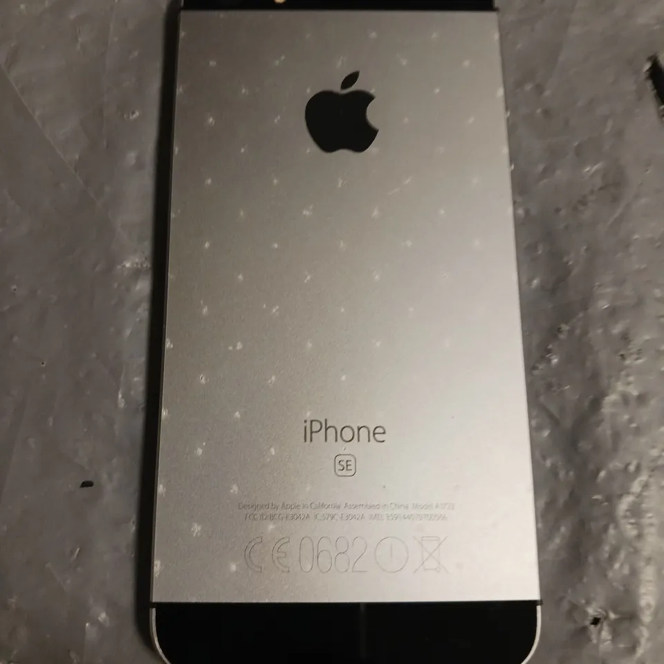 APPLE IPHONE SE SMARTPHONE 