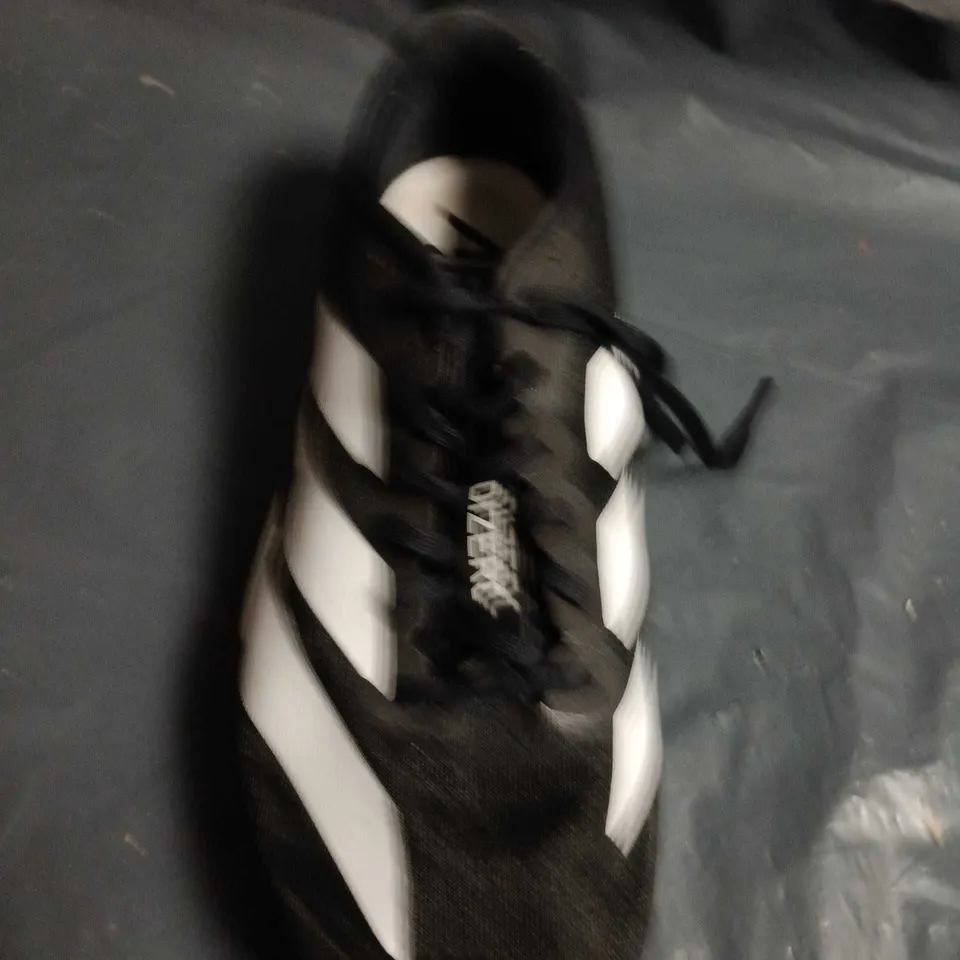 UNBOXED PAIR OF ADIDAS ADIZERO RUNNING SHOES –UK SIZE 8