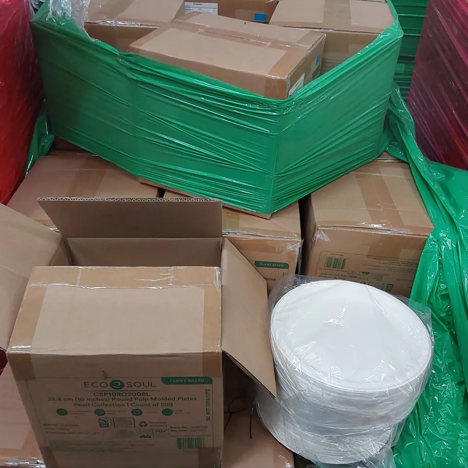 PALLET OF APPROXIMATELY 40 BOXES OF 200x 25.4CM (10") ROUND PULP MOLDED PLATES 