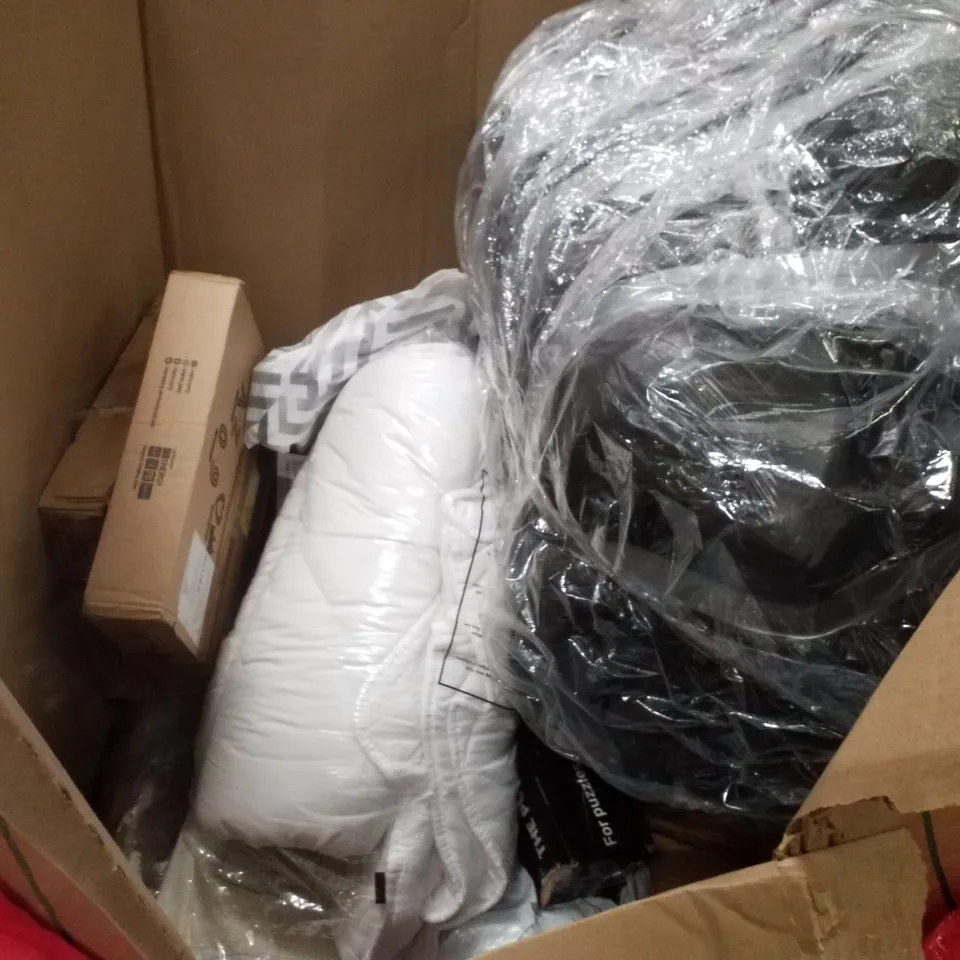 PALLET CONTAINING ASSORTED PRODUCTS INCLUDING  PRESSURE WASHER, FOLDING WAGON, RETRACTABLE SAFETY GATE, MULTIFUNCTIONAL BABY BOOSTER & TOILET SEAT