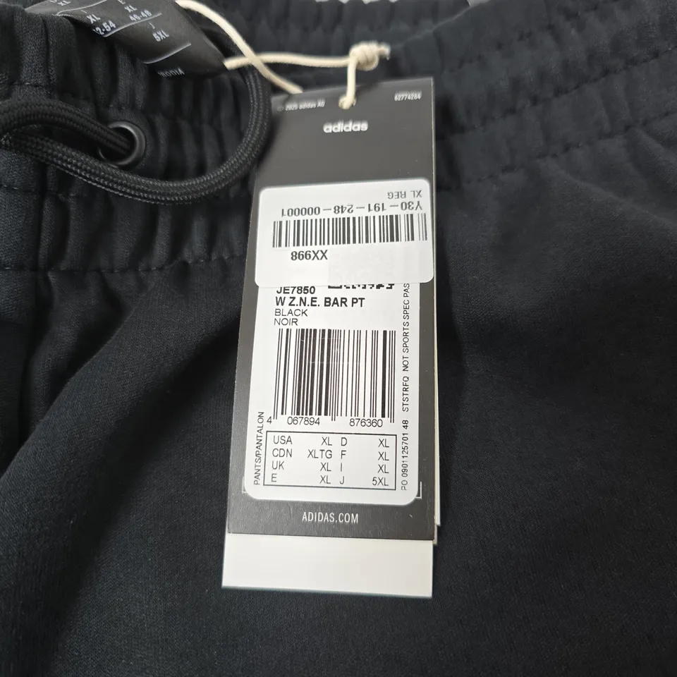 ADIDAS XL BLACK JOGGERS TAGGED
