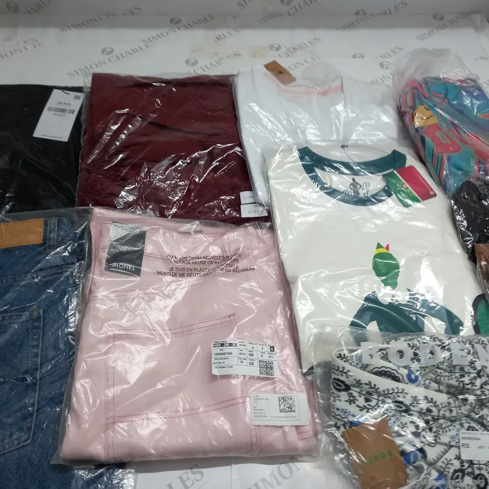 LARGE QUANTITY OF ASSORTED BAGGED CLOTHING ITEMS TO INCLUDE LOVE YOURS, MONKL AND BODEN