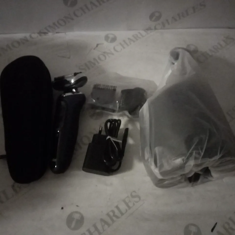 BRAUN SERIES 7 ELECTRIC SHAVER