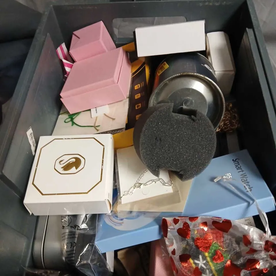 box of Assorted Jewellery & Accessories  – Necklace, Boxes & Gift Packaging