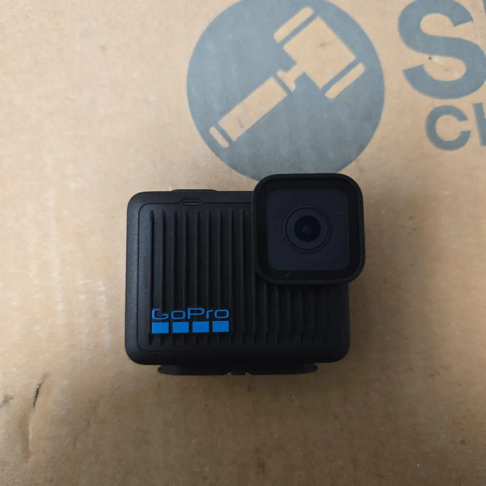 GOPRO HERO ACTION CAMERA - BLACK (BOXED WITH ORIGINAL PACKAGING)