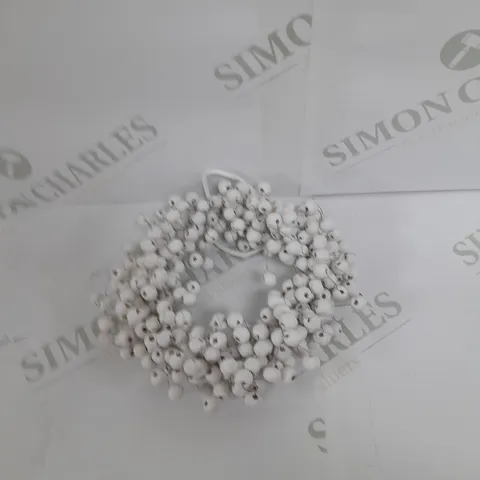 WHITE SET OF 6 CANDLE SKIRT DECOR