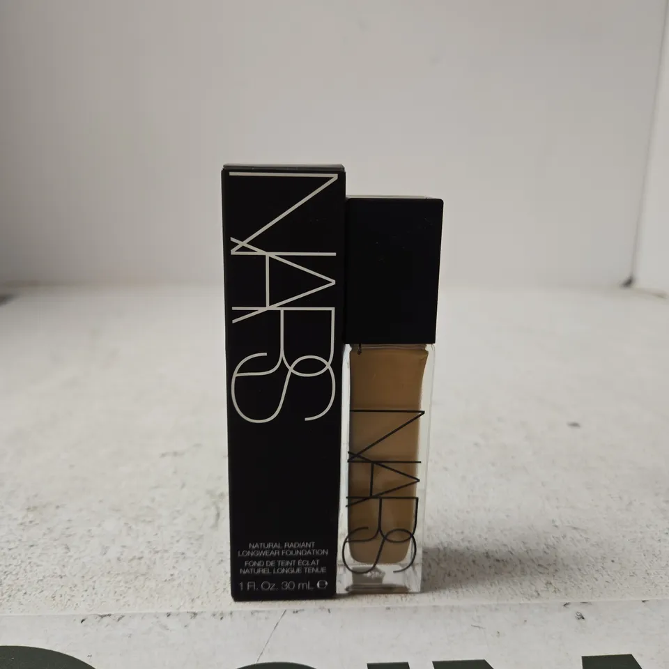 NARS NATURAL RADIANT LONGWEAR FOUNDATION – BOXED (SHADE: MEDIUM 5 VALENCIA)