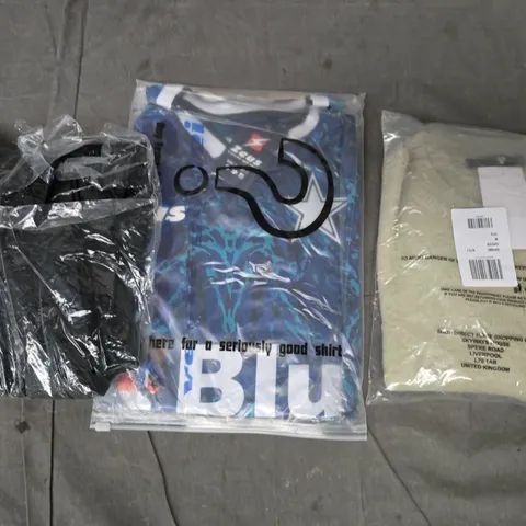 APPROXIMATELY 25 ASSORTED CLOTHING AND FASHION PRODUCTS IN VARIOUS STYLES AND SIZES - COLLECTION ONLY