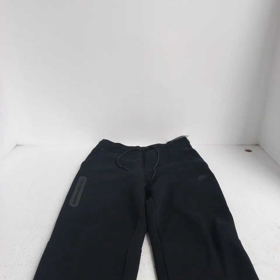 NIKE WOMENS BLACK LARGE JOGGERS TAGGED