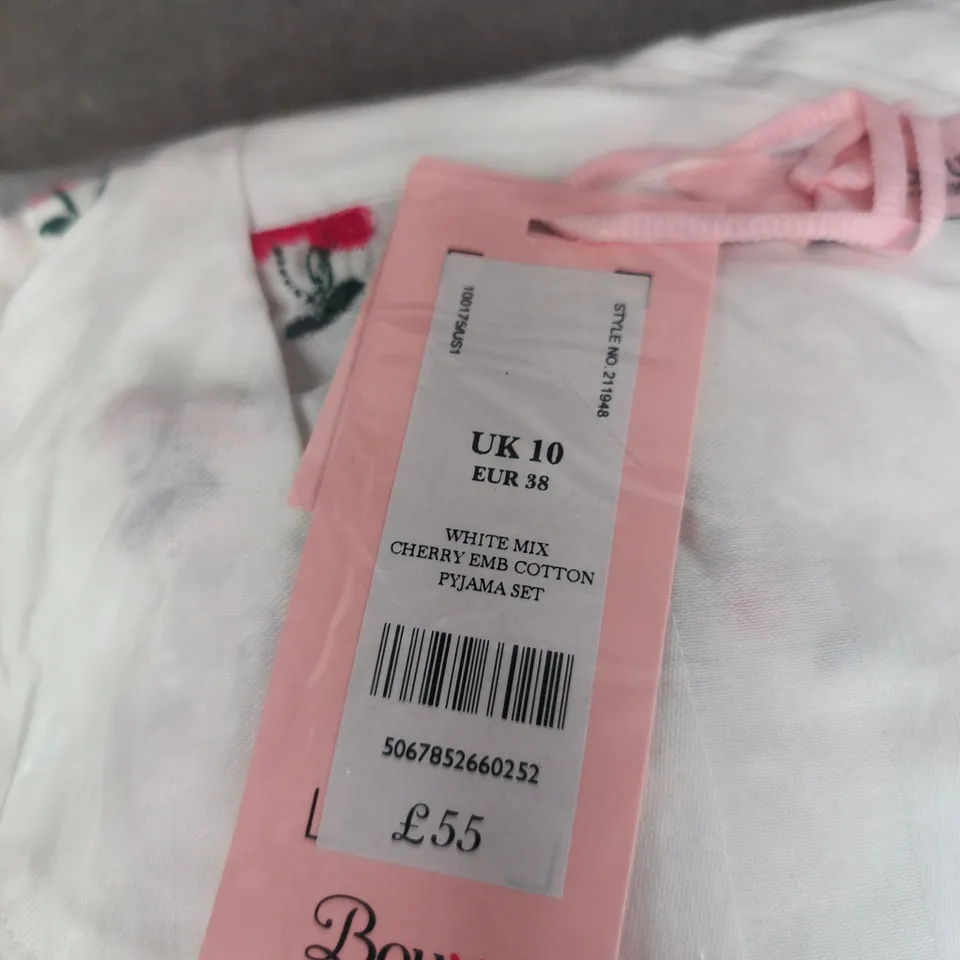 BAGGED  BOUX AVENUE WHITE CHERRY EMBROIDERY COTTON PYJAMA SET - SIZE 10