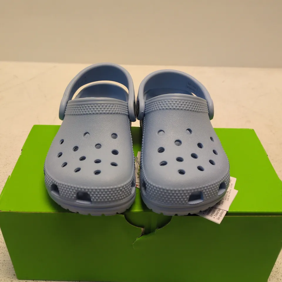 BOXED PAIR OF CROCS CLASSIC CLOG TDLR – KIDS, LIGHT BLUE, UK 9