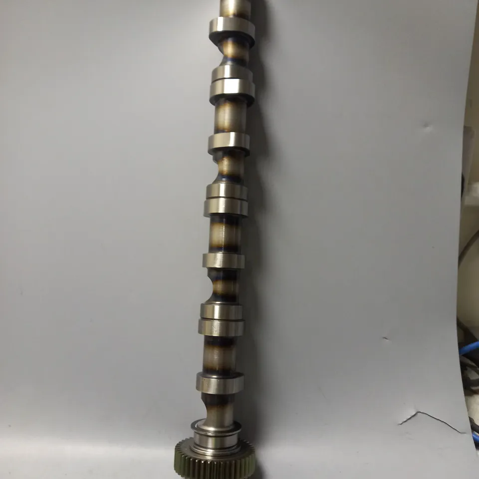 CAMSHAFT FOR VOLKSWAGEN 1.6 /COLLECTION ONLY 