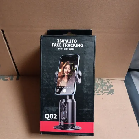 SELFIE STICK TRIPOD WITH 360° AUTO FACE TRACKING – MODEL Q02