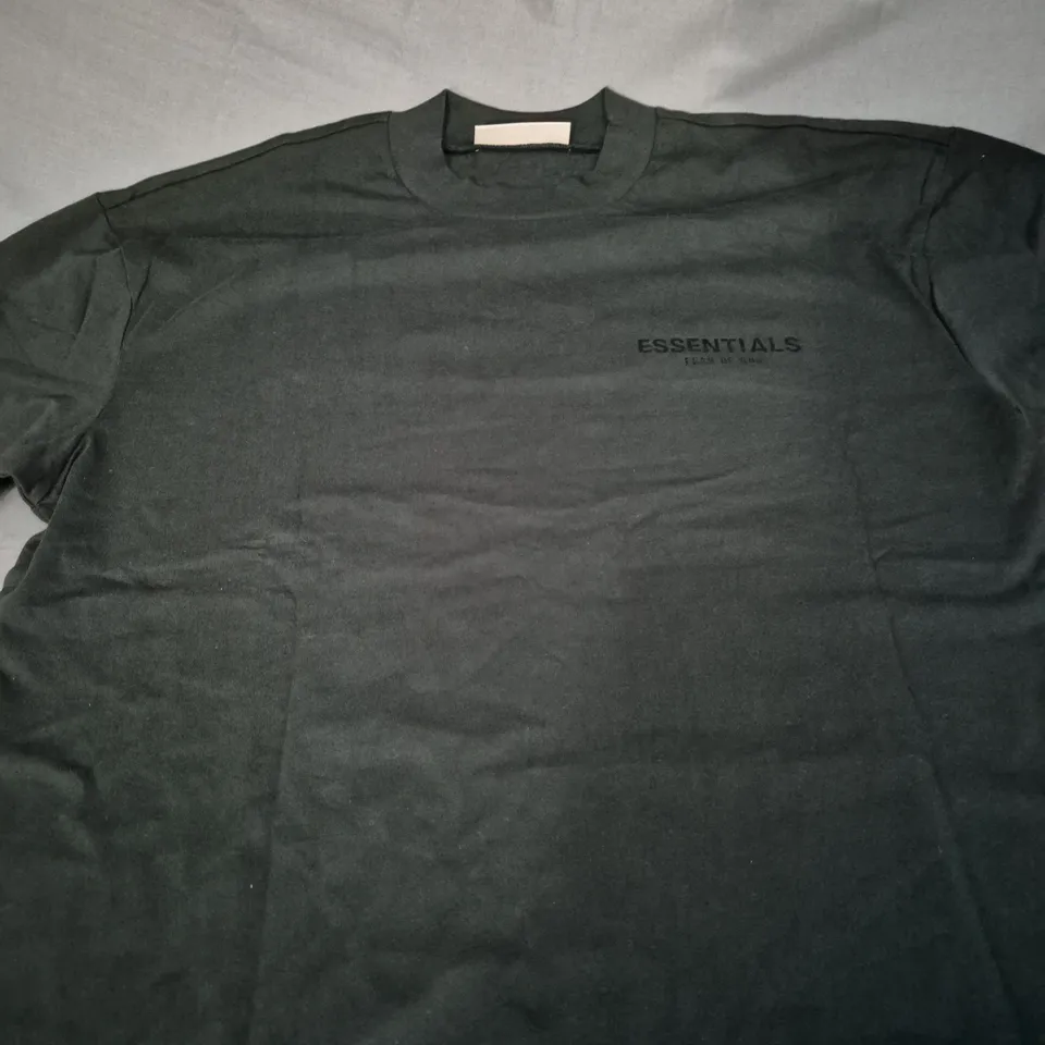 ESSENTIALS FEAR OF GOD CASUAL T-SHIRT SIZE M