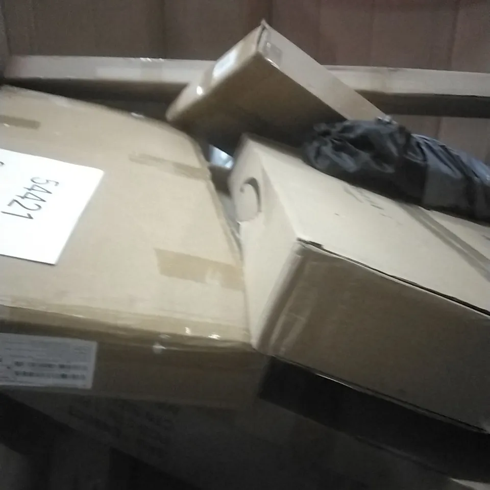 PALLET OF ASSORTED ITEMS TO INCLUDE; DUELING SABRE, CLEANING BRUSHES, OVER DOOR HOOKS
