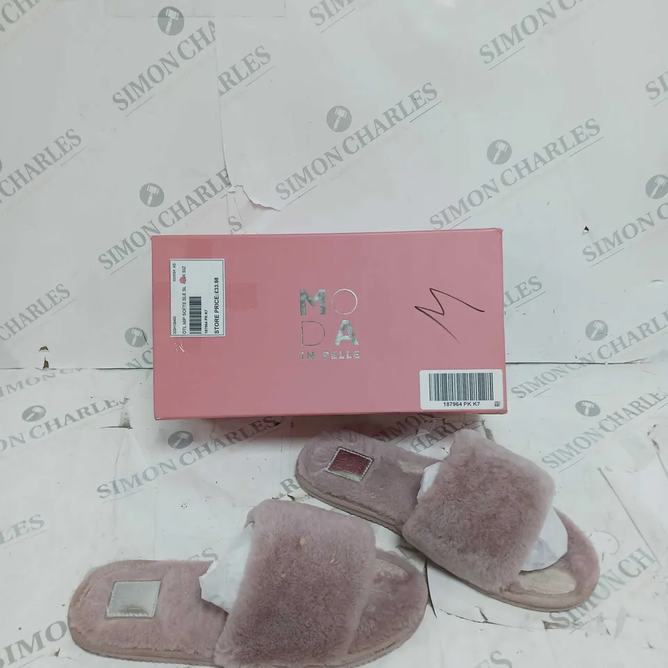 BOXED PAIR OF MODA IN PELLE PINK SLIPER SLIDES SIZE 7 