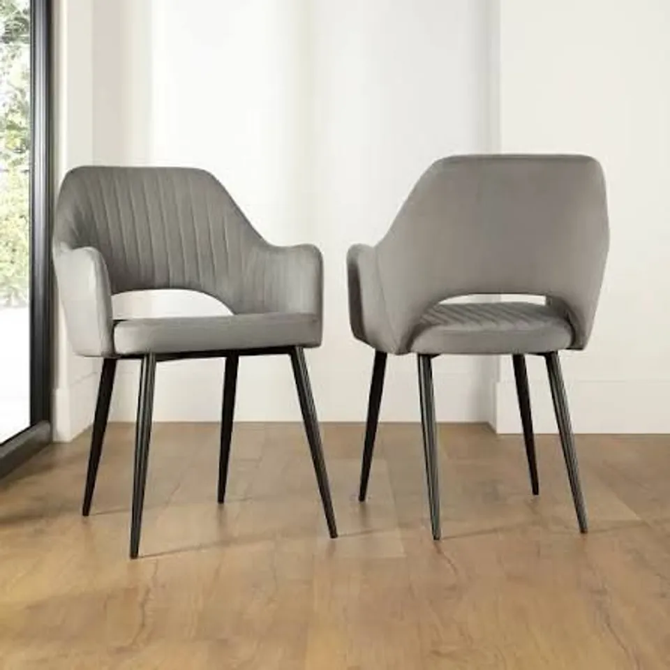 BOXED CLARA LIGHT GREY BOUCLE FABRIC DINING CHAIR - BLACK LEGS