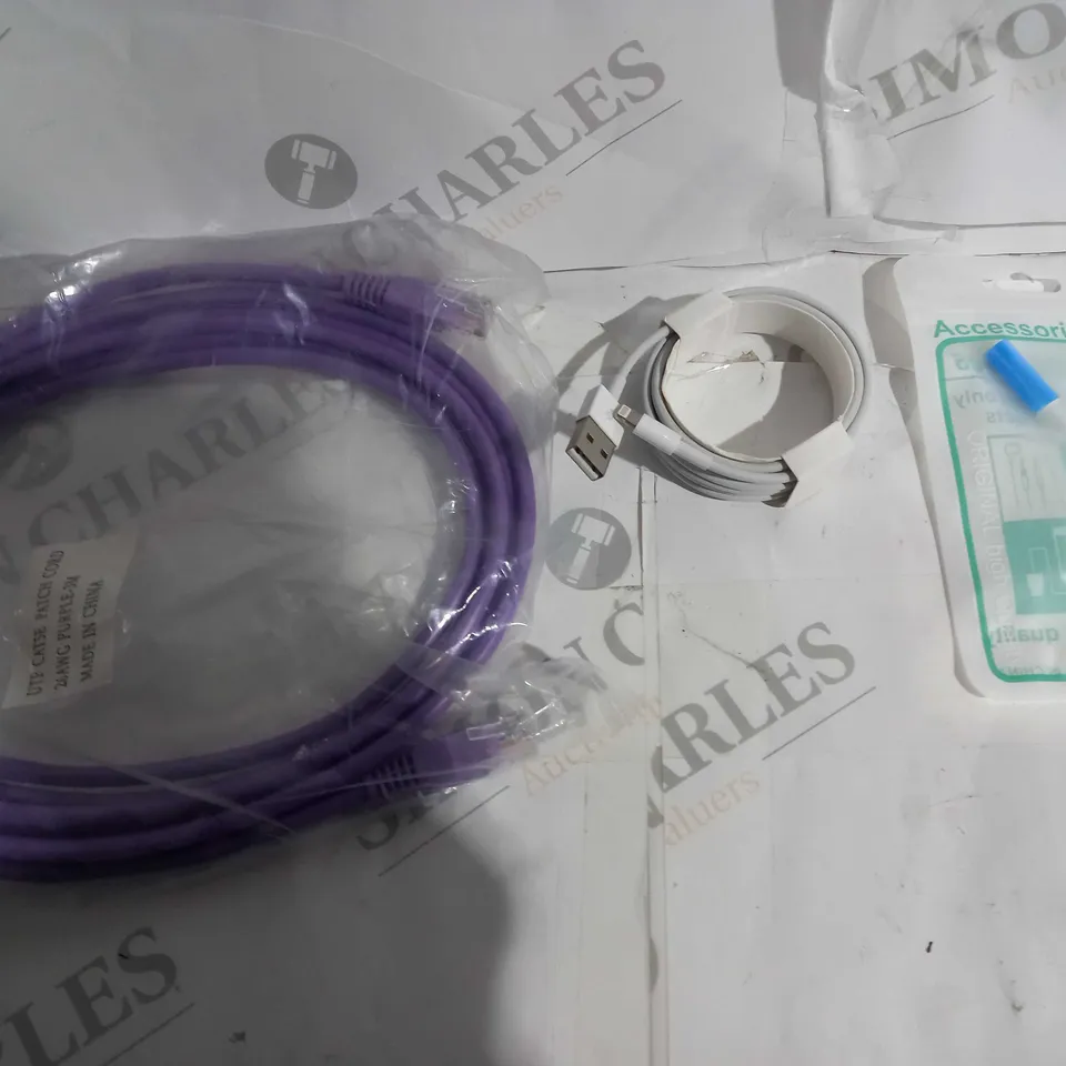 APPROX 15 HOUSEHOLD ITEMS TO INCLUDE AUX-LIGHTNING ADAPTER, LIGHTNING CHARGER, ETHERNET CABLE