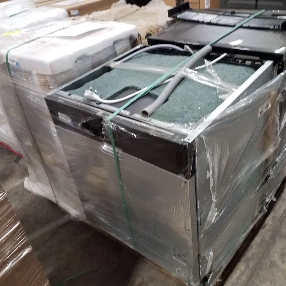 PALLET OF APPROXIMATELY 4 UNPROCESSED RAW RETURN WHITE GOODS TO INCLUDE;