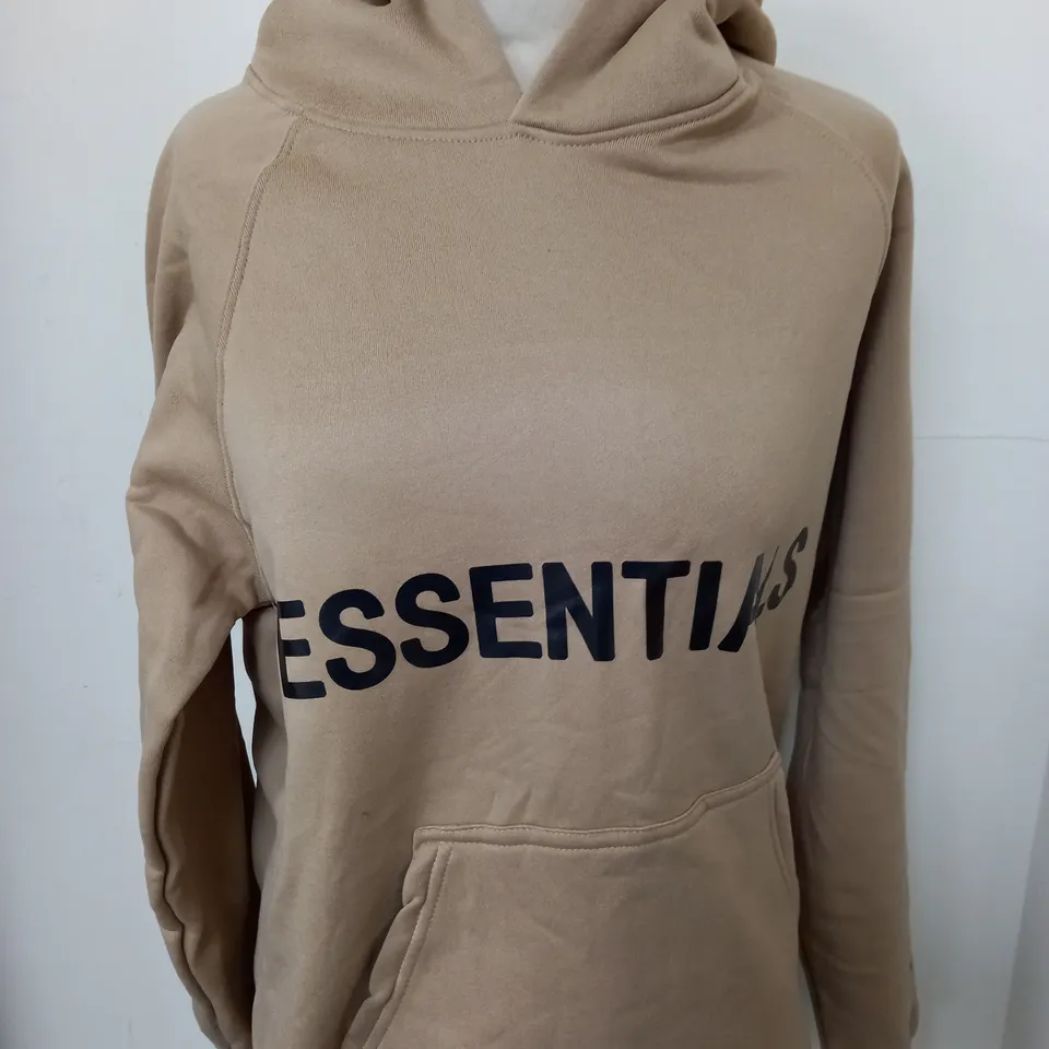 APPROXIMATELY 20 ASSORTED CLOTHING ITEMS IN VARIOUS SIZES AND STYLES 