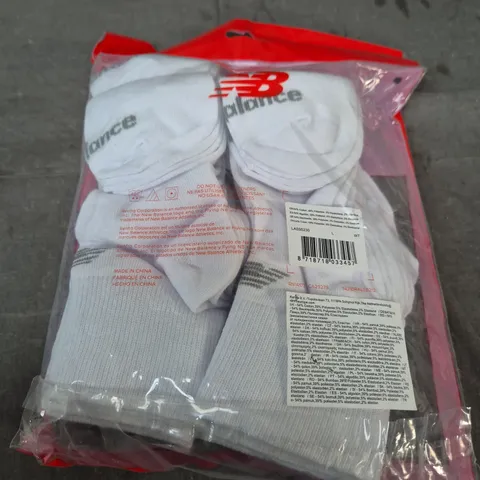 NEW BALANCE WHITE CREW SOCKS SIZE L