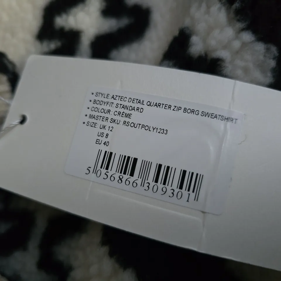 REASN AZTEC DETAIL BORG QUARTER ZIP SWEATSHIRT – CREME, UK 12