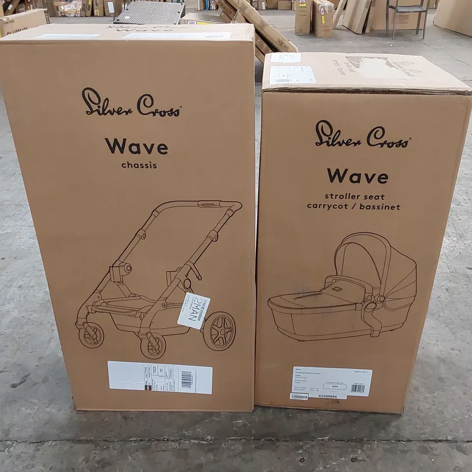 BOXED SILVER CROSS WAVE STROLLER SET - CEDAR // INCLUDES CHASSIS AND STROLLER SEAT CARRY COT (2 BOXES)