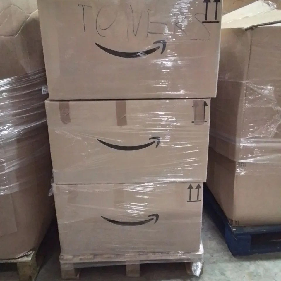 PALLET CONTAINING A LARGE QUANTITY OF TONERS 