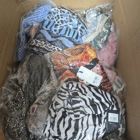 LARGE BOX OF APPROX 20 ASSORTED CLOTHING ITEMS