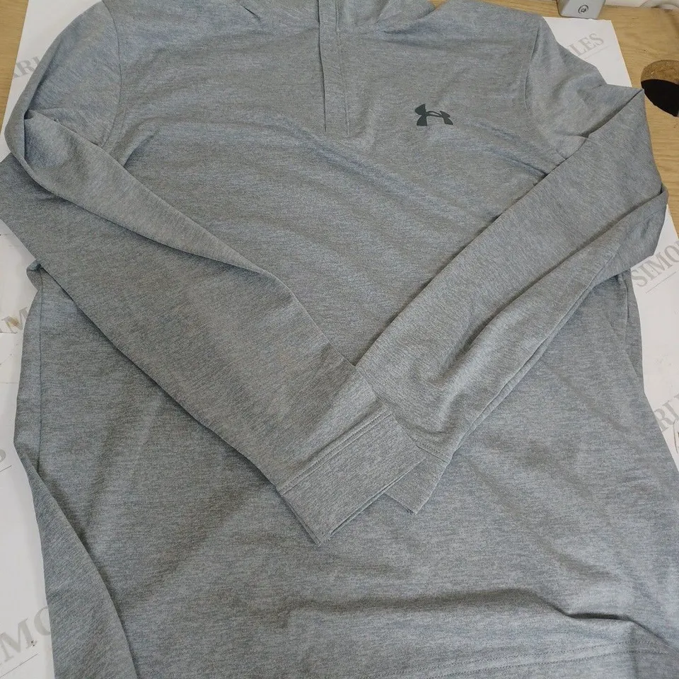 LIGHT GREY UNDERARMOUR GOLFING JACKET SIZE M