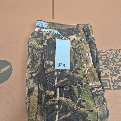 REVICE LOS ANGELES CAMOUFLAGE CARGO TROUSERS SIZE 25