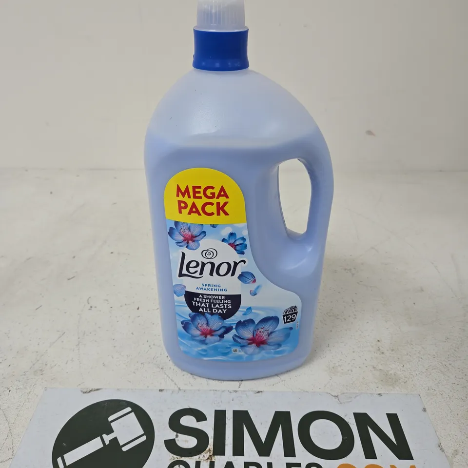 LENOR SPRING AWAKENING MEGA PACK LAUNDRY LIQUID - 3.999L