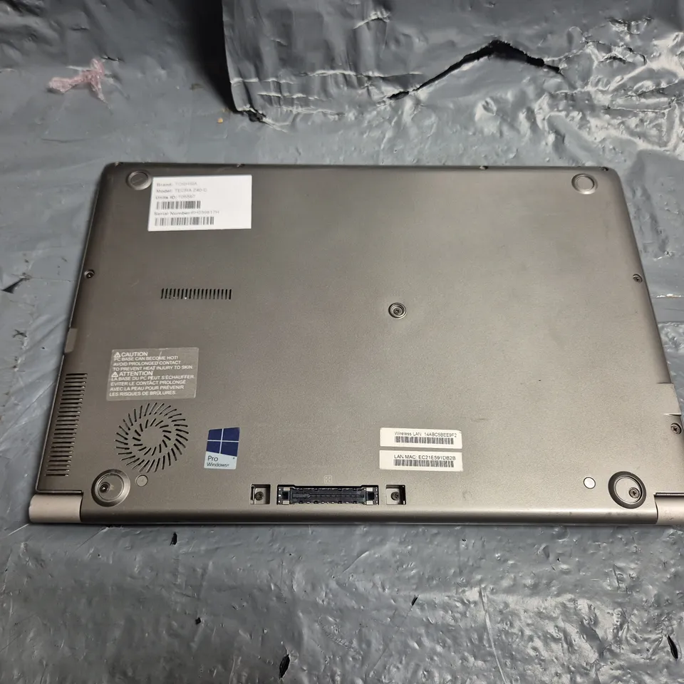 TOSHIBA TECRA Z40-C LPTOP