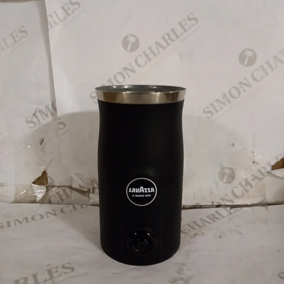 LAVAZZA A MODO MIO MILK EASY FROTHER 