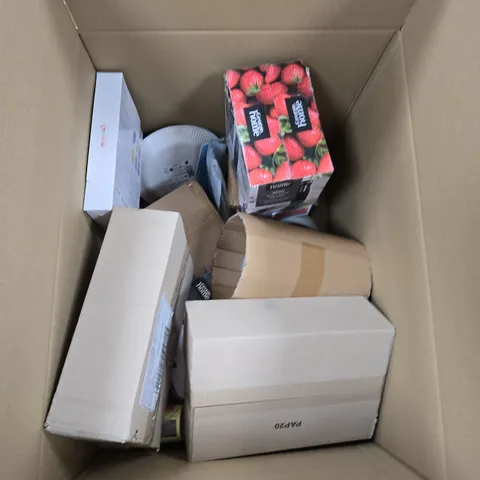 LARGE BOX OF APPROXIMATELY 10 ASSORTED ITEMS TO INCLUDE KETTLE, BLENDER AND BABY TOY