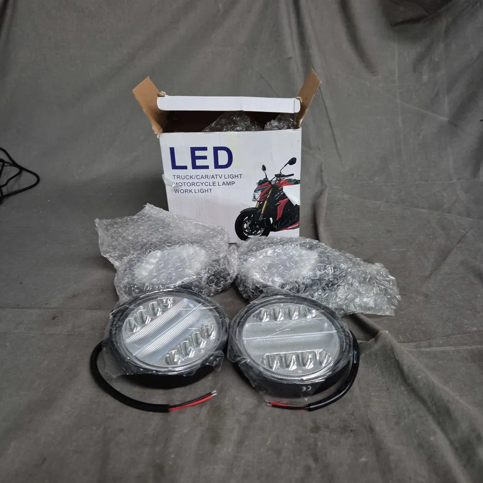 4 X LED MOTORCYCLE LAMPS WITH ACCESSORIES