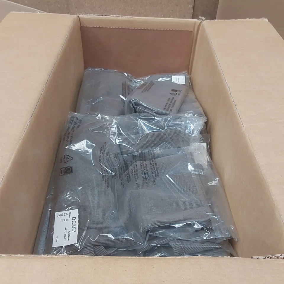 BOX CONTAINING APPROXIMATELY 29x BRAND NEW ACIDWASH ONE SHOULDER TOPS - SIZE 26