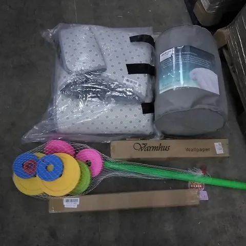 PALLET OF ASSORTED ITEMS INCLUDING FOLDOUT LOUNGER, VARMHUS WALLPAPER, LUXURY FEATHER DOWN DUVET, BEISE TOY WEIGHTS SET, NIKA CHANGING UNIT, TIMBER RIDGE CAMPING WAGON