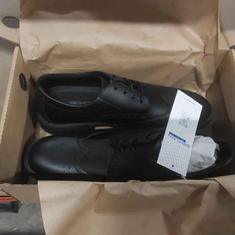BRAND NEW BOXED SHOES FOR CREWS EXECUTIVE WING TIP IV SHOES - SIZE 10