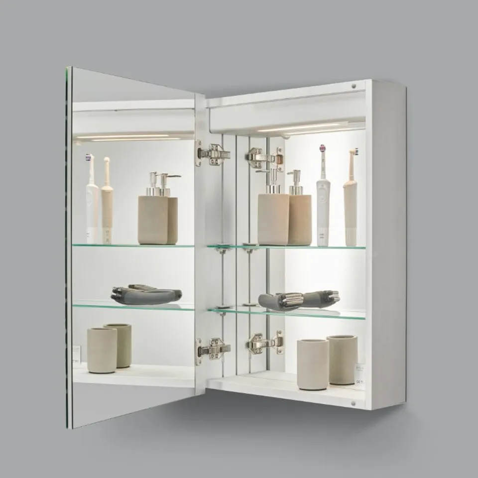 BRAND NEW BOXED CRYSTO 500 x 700 RING-LIT LED ALUMINIUM MIRROR CABINET - C57.7504 (1 BOX)