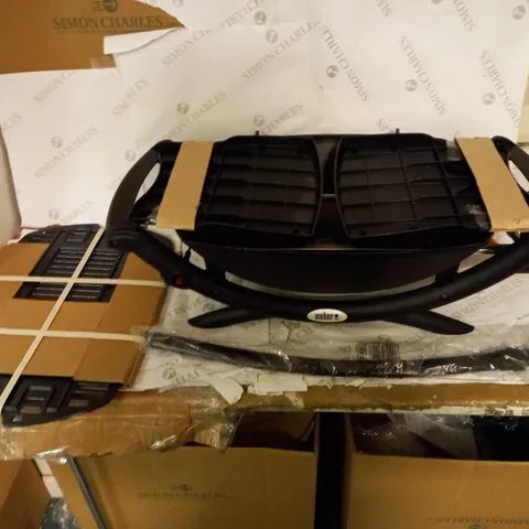 WEBER Q 2000 GAS BARBEQUE WITH STAND