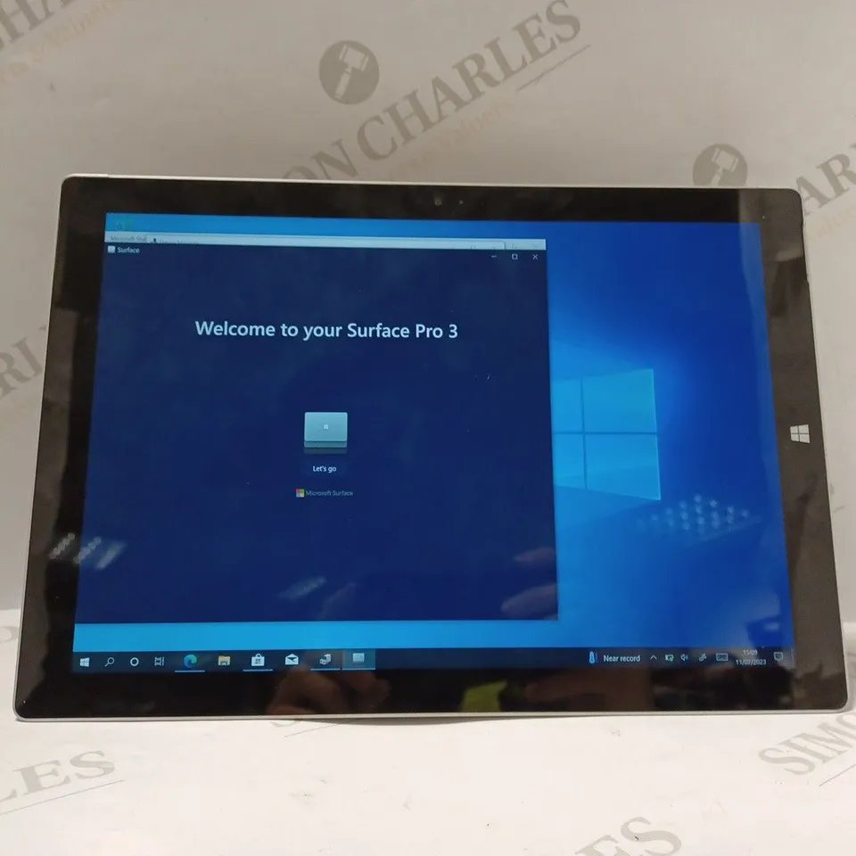 MICROSOFT SURFACE PRO 3 IN SILVER - 256GB - B0134MS8O0