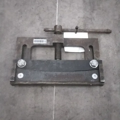 CONTACTCWIRE DE-KINKER