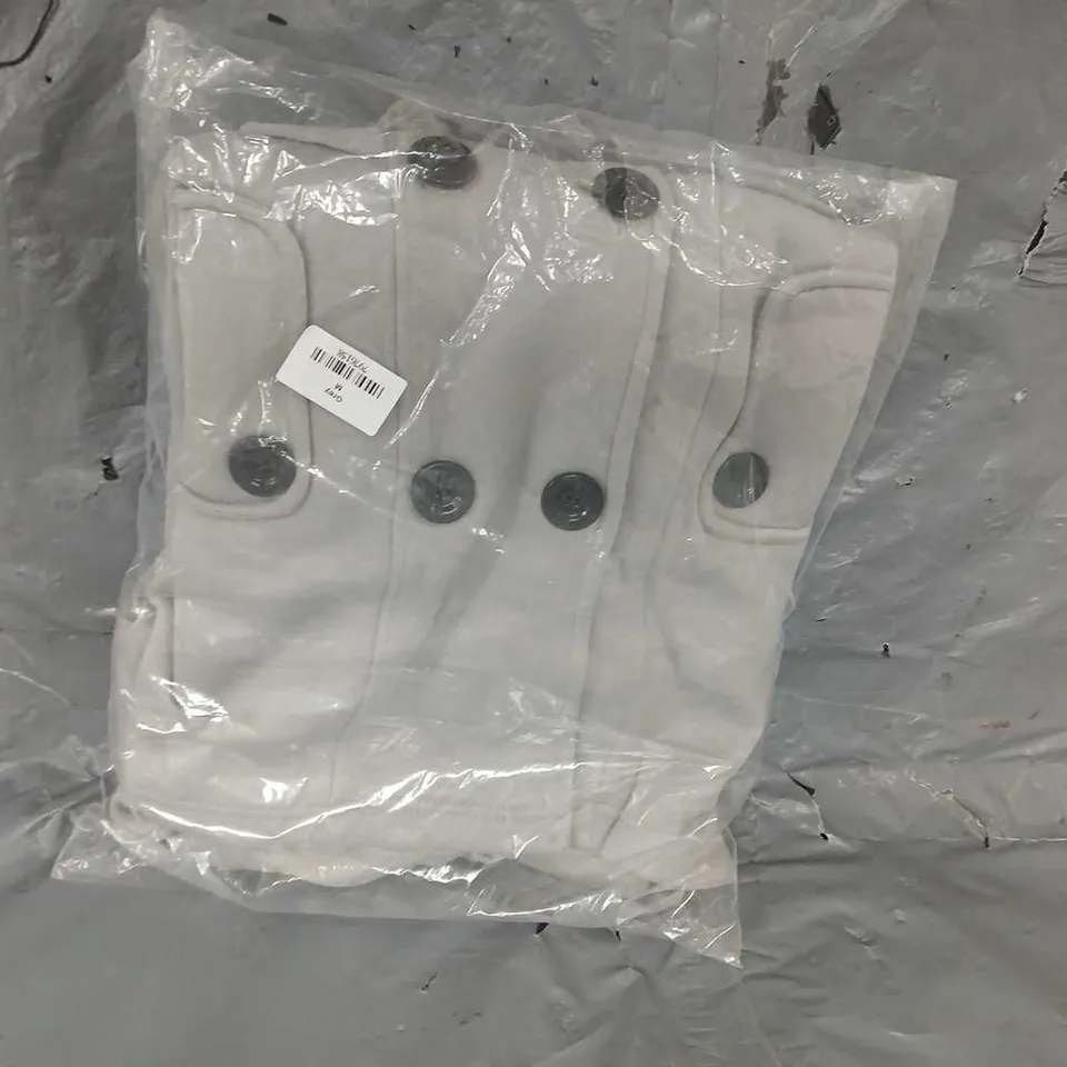 BOX OF APROX 10 JACKETS IN GREY SIZE M