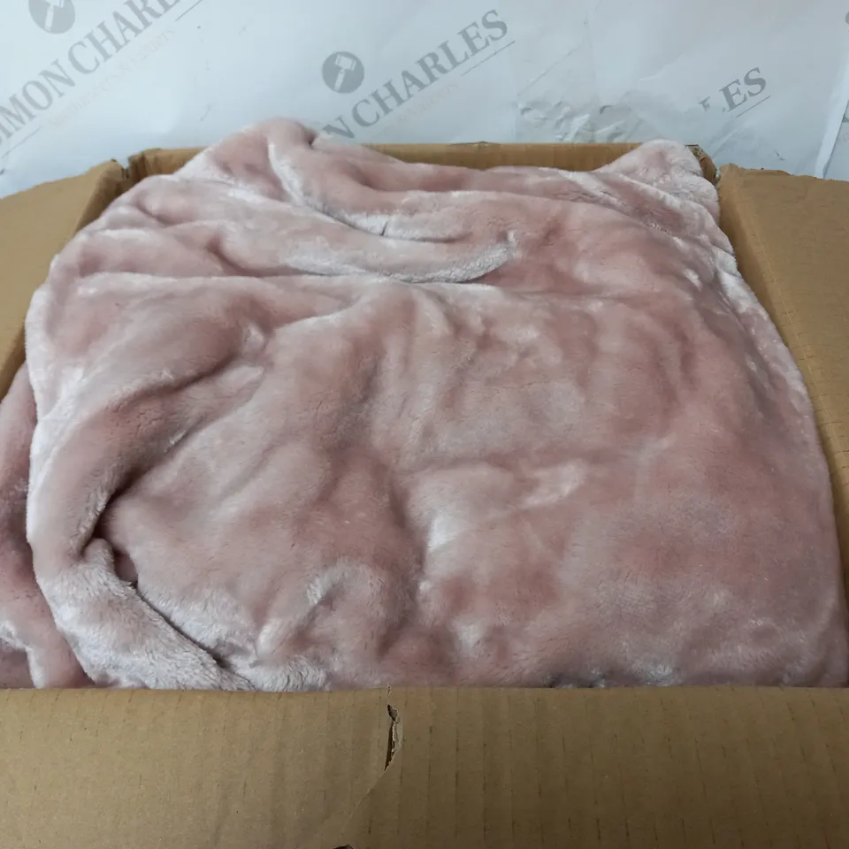 COZEE HOME VELVETSOFT SUPREME THROW PINK