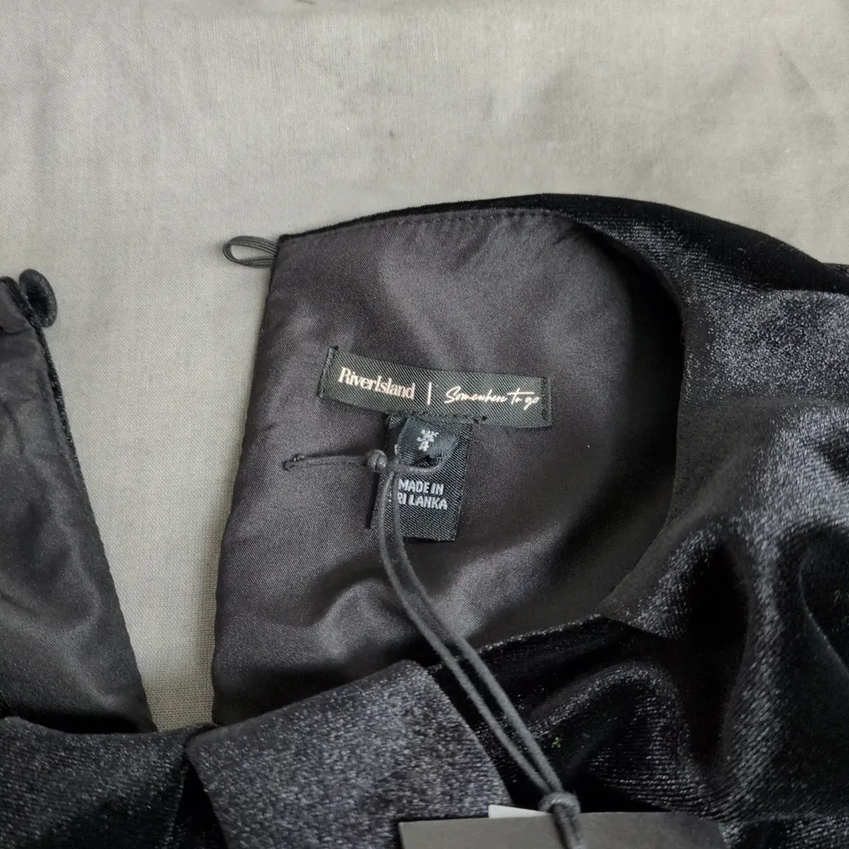 RIVER ISLAND VELVET DRESS WITH FEATHER STYLE HEMS SIZE 8