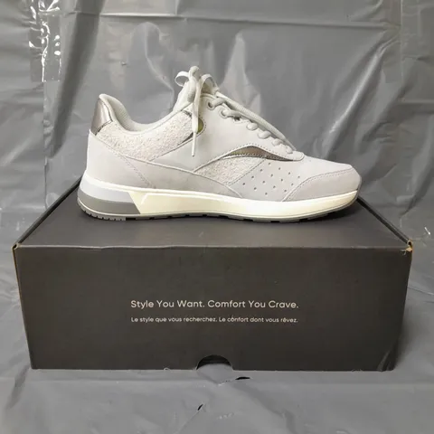 VIONIC CURAN NOVE TRAINERS VAPOUR GREY SIZE 7