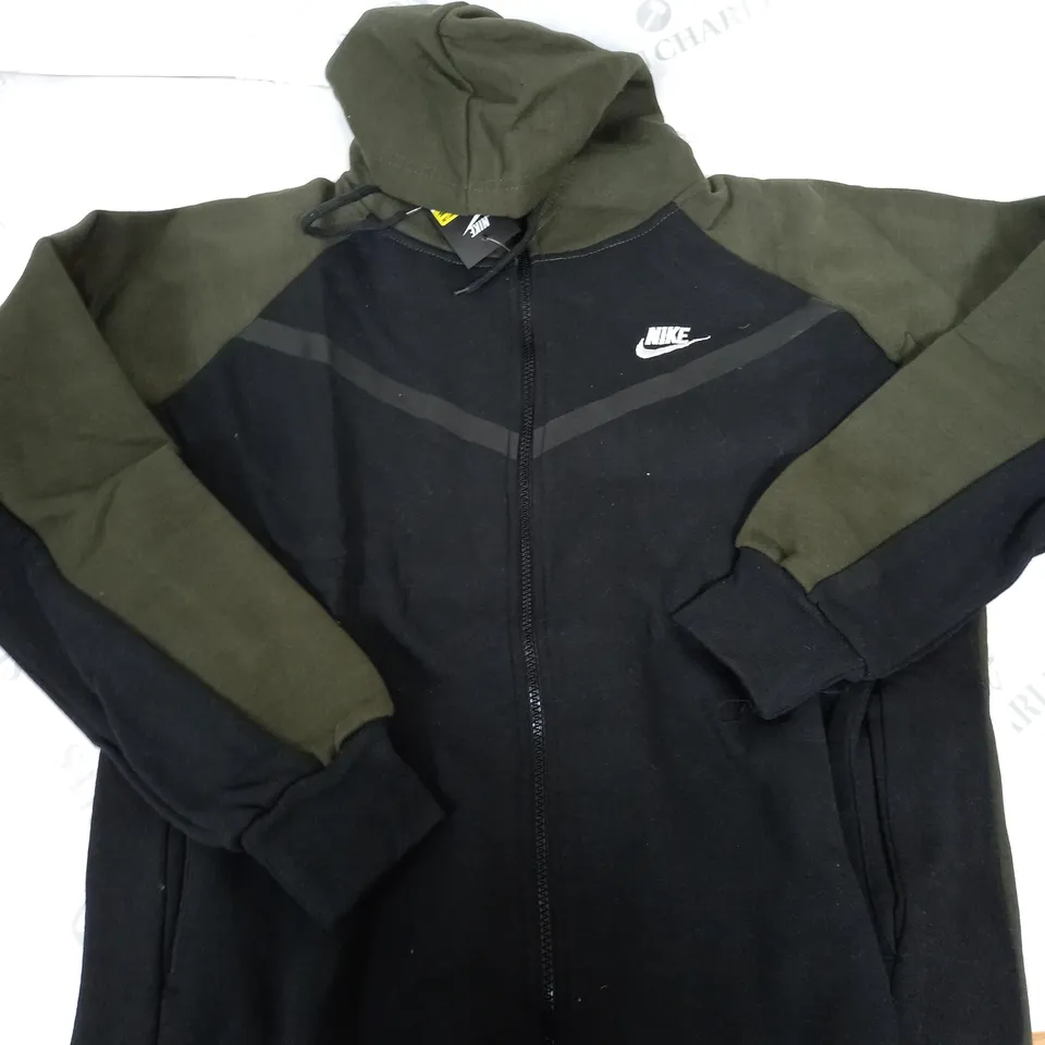 NIKE LOGO FLEECED TRACKSUIT JACKET SIZE UNSPECIFIED